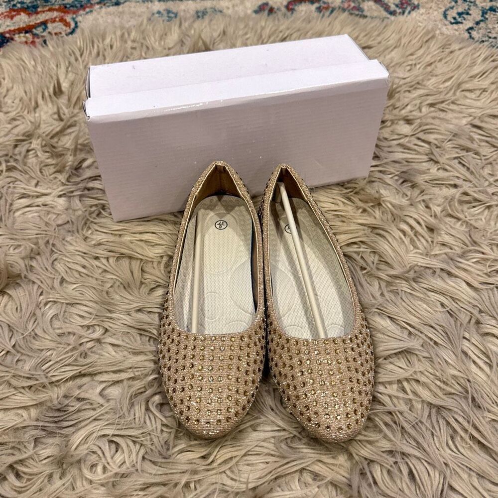 Gold bejeweled flat dress shoes size 6 NEW
